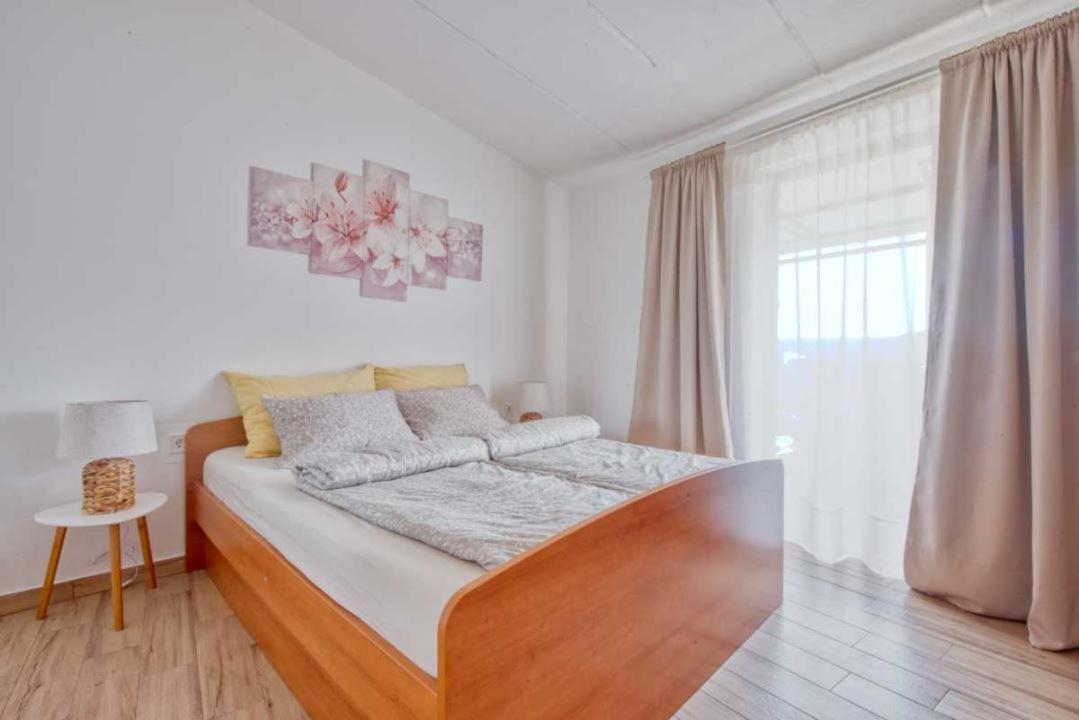 Licul Apartment روفينج المظهر الخارجي الصورة